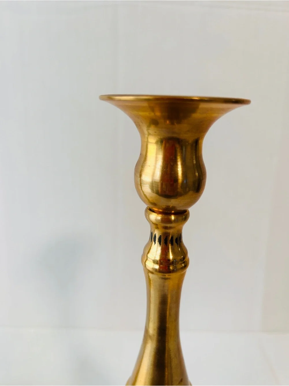 N/A elegant gold